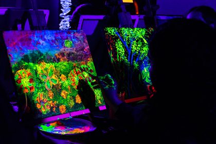 paint-me-up-atelier-insolite-paris-glow-in-the-dark2 (1)