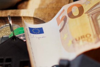 Billet de 50 euros, pièces et porte-clés maison, illustration de ce qui change au 1er octobre 2026
